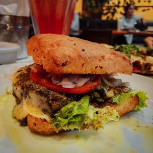 Portobello Burger (Vegan) 🍔 🌱 🍄 at Sanissimo Bio in Cali