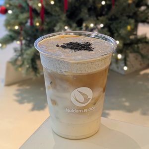 Vegan Black Sesame Cream Latte at Nuldam Space Singapore in Central Singapore