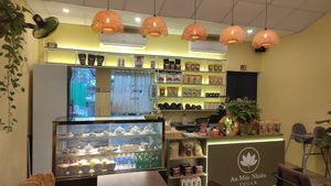 The lovely dessert case at An Mộc Nhiên in Da Nang