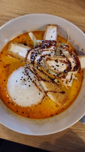 Red Curry with CRISPY TOFUUUUU at Da Nang Vegan in Essen