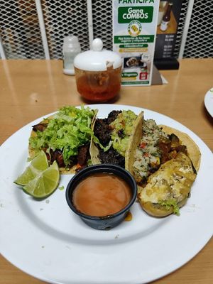  at De Nobles in Bogota