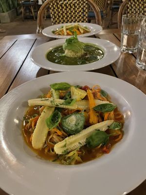 Just show this pic and ask if you can have this dish. It’s not on the menu and made by my request…and insanely good. It’s their carrot and zucchini noodles with primavera sau at Harmony Hotel Restaurant in Nosara