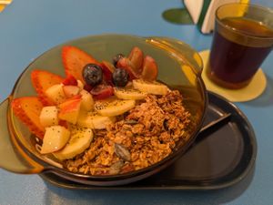 Breakfast bowl at antirush | speciality coffee in Malaga