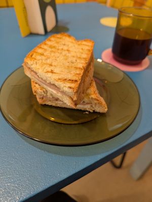 Vegan ham & cheese grilled sandwich at antirush | speciality coffee in Malaga