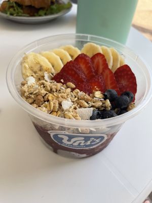 Açai bowl  at Uni's Bakehouse in Surfers Paradise