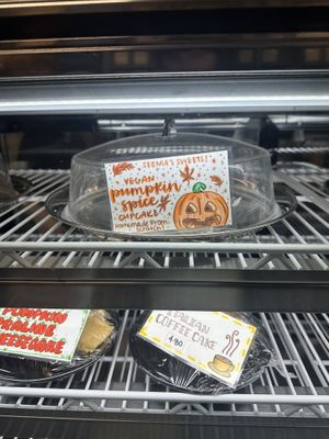 Vegan cupcakees  at Grounds for Thought in Bowling Green