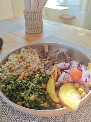  at Café Raízes in Coimbra