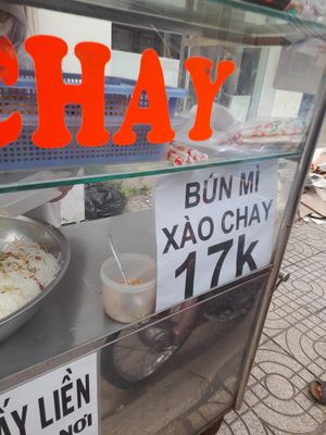 The hawker stall at Bun Mi Xao Chay 17K in Ho Chi Minh City