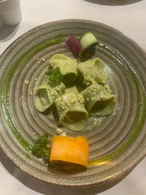 Tortelloni alla spirulina ripieni di patate e formaggio  at Gintilla in Cagliari