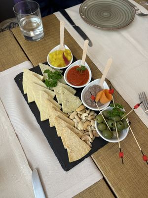 Large cheese plate  at Gintilla in Cagliari