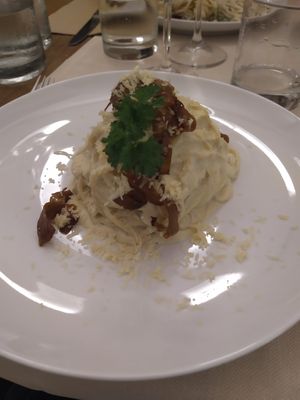 vegan carbonara at Gintilla in Cagliari