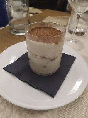 tiramisù at Gintilla in Cagliari