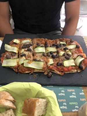 Pinsa Liguria (~16€)  at Gintilla in Cagliari