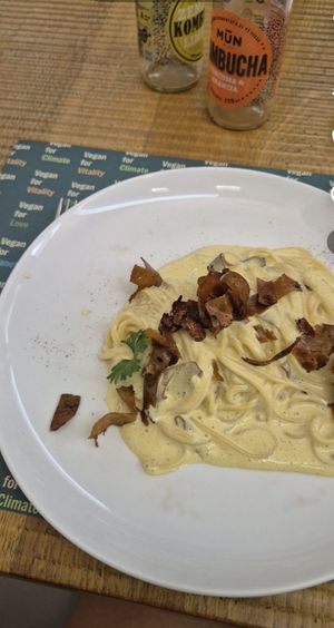 Spaghetti Carbonara at Gintilla in Cagliari