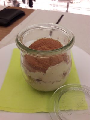Raw vegan tiramisu at Gintilla in Cagliari
