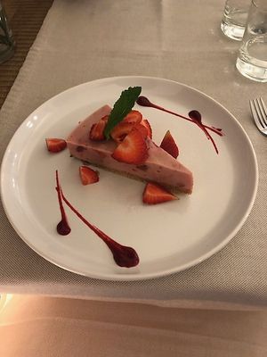 Strawberry Cheesecake  at Gintilla in Cagliari