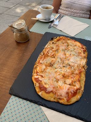 Pizza Quattro Formaggi🍕 at Gintilla in Cagliari