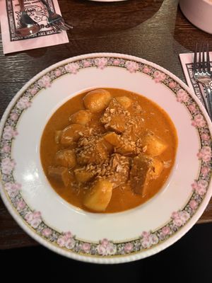 Massaman curry with seitan (altho i think this one had tofu for some reason)  at Pumpui | Thai Food in Uusimaa
