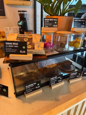 Most of their cakes are also gluten-free at PLANT SHACK Valencia in Valencia