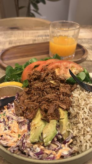 Salada de jacfruit deliciosa!   at PLANT SHACK Valencia in Valencia