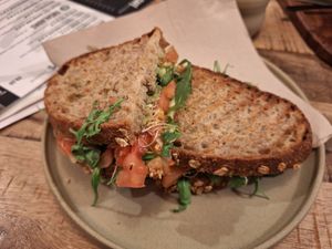 Sandwich queso y pesto at PLANT SHACK Valencia in Valencia