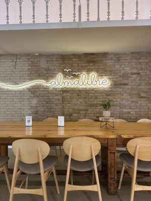 Interior at Almalibre Açaí House 💜 Perez Pujol in Valencia