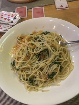 Spaghetti aolio topped with garlic   at Papa's BBQ Restaurant in Quảng Ninh