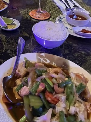 vegan cashew dish  at New Chiang Mai in Hilo