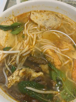 La soupe no1, avec bouillon citronelle  at Petit Marche Vege in Montreal