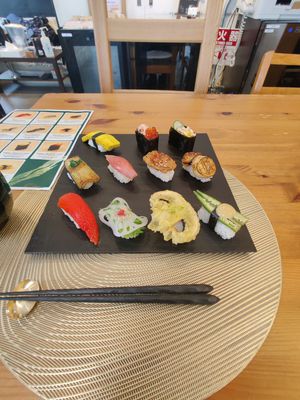 Sushi set at VEGGIE SUSHI JAPAN - ヴィーガン寿司専門店 in Tokyo