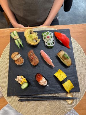 Excellent veggie sushi made with incredibly fresh seasonal vegetables! Highly recommend visiting! at VEGGIE SUSHI JAPAN - ヴィーガン寿司専門店 in Tokyo
