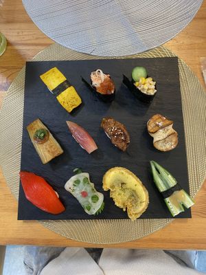 Main plate  at VEGGIE SUSHI JAPAN - ヴィーガン寿司専門店 in Tokyo
