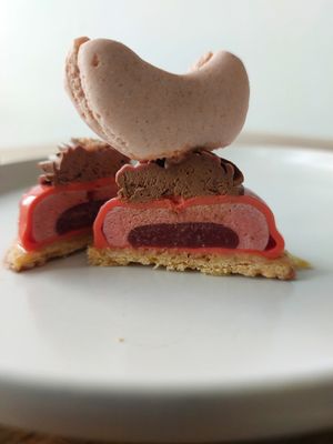  at Luna creations in Ghent