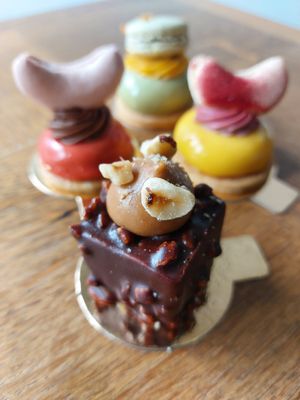  at Luna creations in Ghent