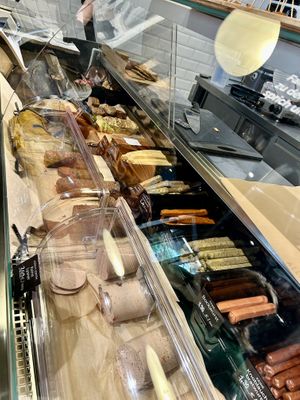 🫶🥓🥩🌭🍔🧀🌿  at Die vegane Fleischerei in Baden-württemberg