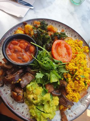 Absolutely banging vegan breakfast here 11/10 !! at The Skinny Kitchen - West End in Ibiza