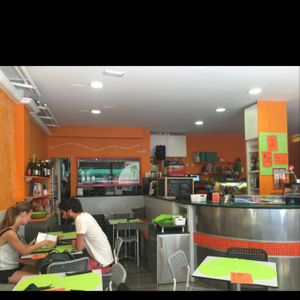 interior at El Plato Reberde in Zaragoza