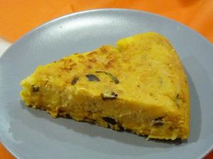 Spanish omelette (tortilla de patatas) at El Plato Reberde in Zaragoza