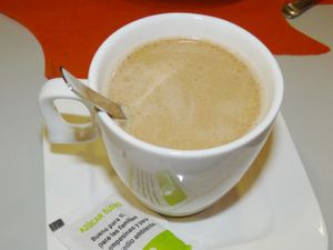 Coffee with coconut milk at El Plato Reberde in Zaragoza