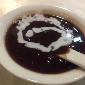 Red Bean Sweet Soup (Dessert) at Green Veggie - Sheung Wan in Hong Kong Island