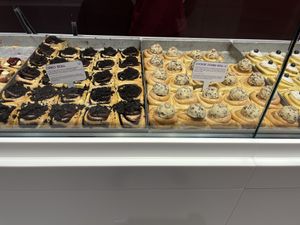 Oreo or cookie dough  at Cinnamood Amsterdam in Amsterdam