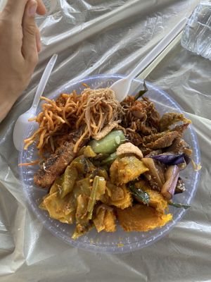 Buffet   at Yuan En Vegetarian  缘恩素食 in Penang