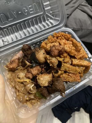 Buffet takeout   at Yuan En Vegetarian  缘恩素食 in Penang