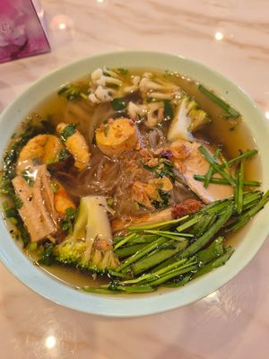 Hu Tieu Nam Vang/Phnom Penh Rice Noodle soup $18: SO GOOD at Selina Hoang Lan Tinh Chay in Sunshine
