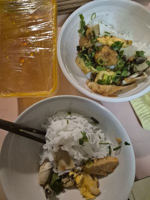 Bun rieu $18: ok, the fake meats are not very tasty and the texture is quite tendon-y, fake egg is rubbery chunk at Selina Hoang Lan Tinh Chay in Sunshine