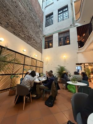 Indoor seating   at La Foule Cafetería  in Ciudad De México