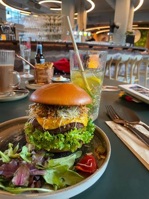 Jelapeno burger  at Copper Branch in Haarlem