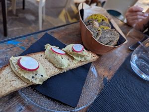 Croutons at Moon in Siracusa