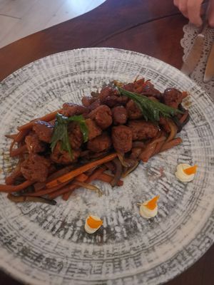 Soy chunks with marinade at Moon in Siracusa