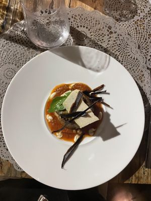 Excellent !  at Moon in Siracusa